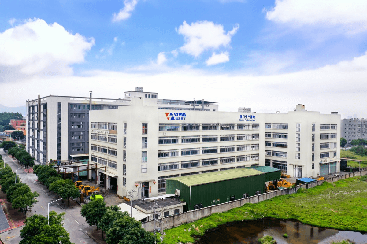 Base de fabrication de chargeuses sur pneus de Xiamen